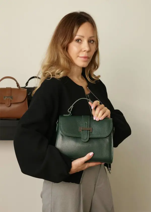 Сумка Bella Bertucci зелена